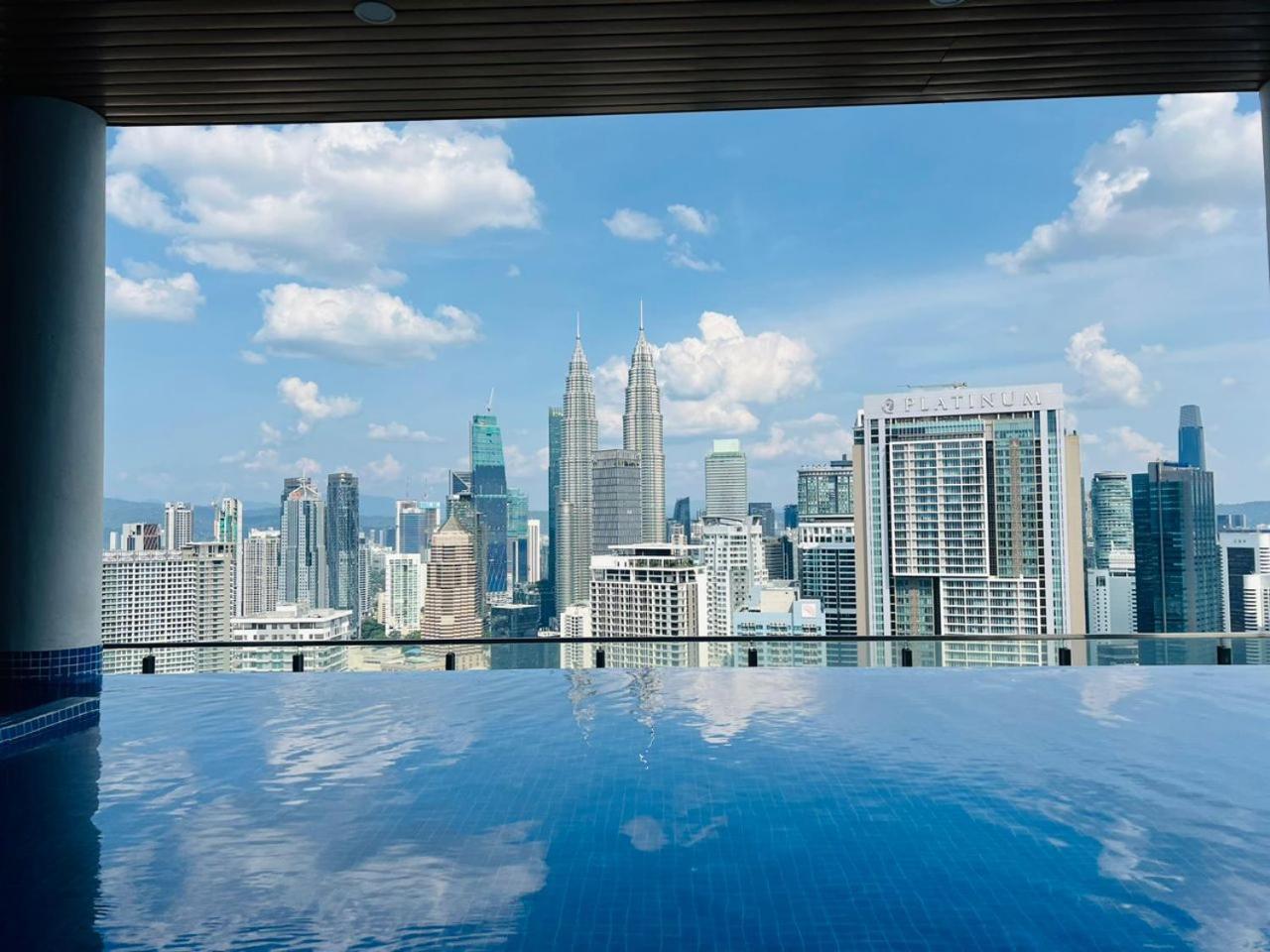 The Luxe Suites Klcc By Cozy Stay 쿠알라룸푸르 외부 사진