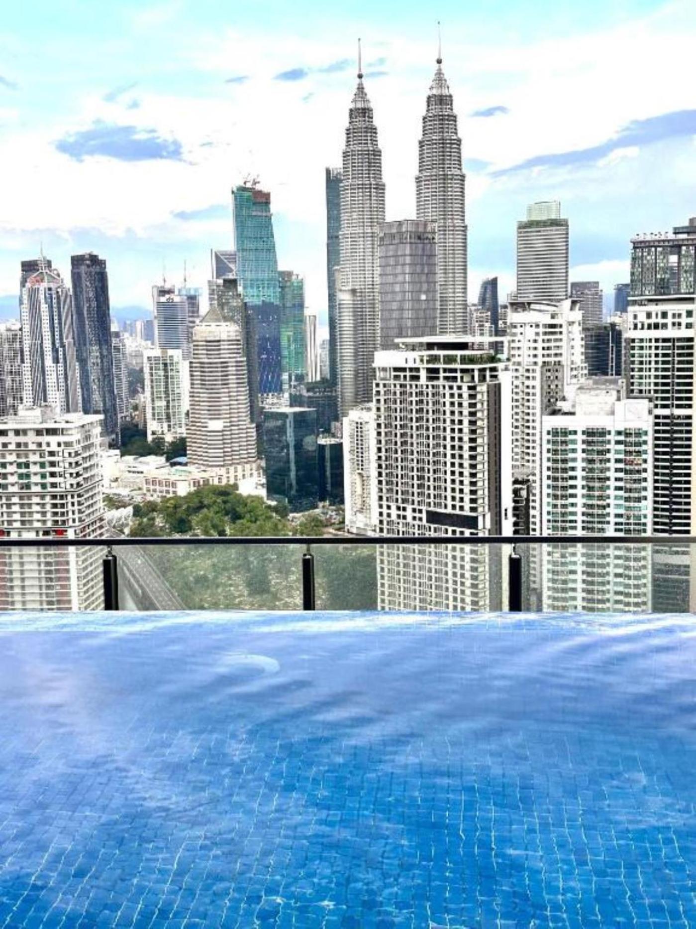 The Luxe Suites Klcc By Cozy Stay 쿠알라룸푸르 외부 사진