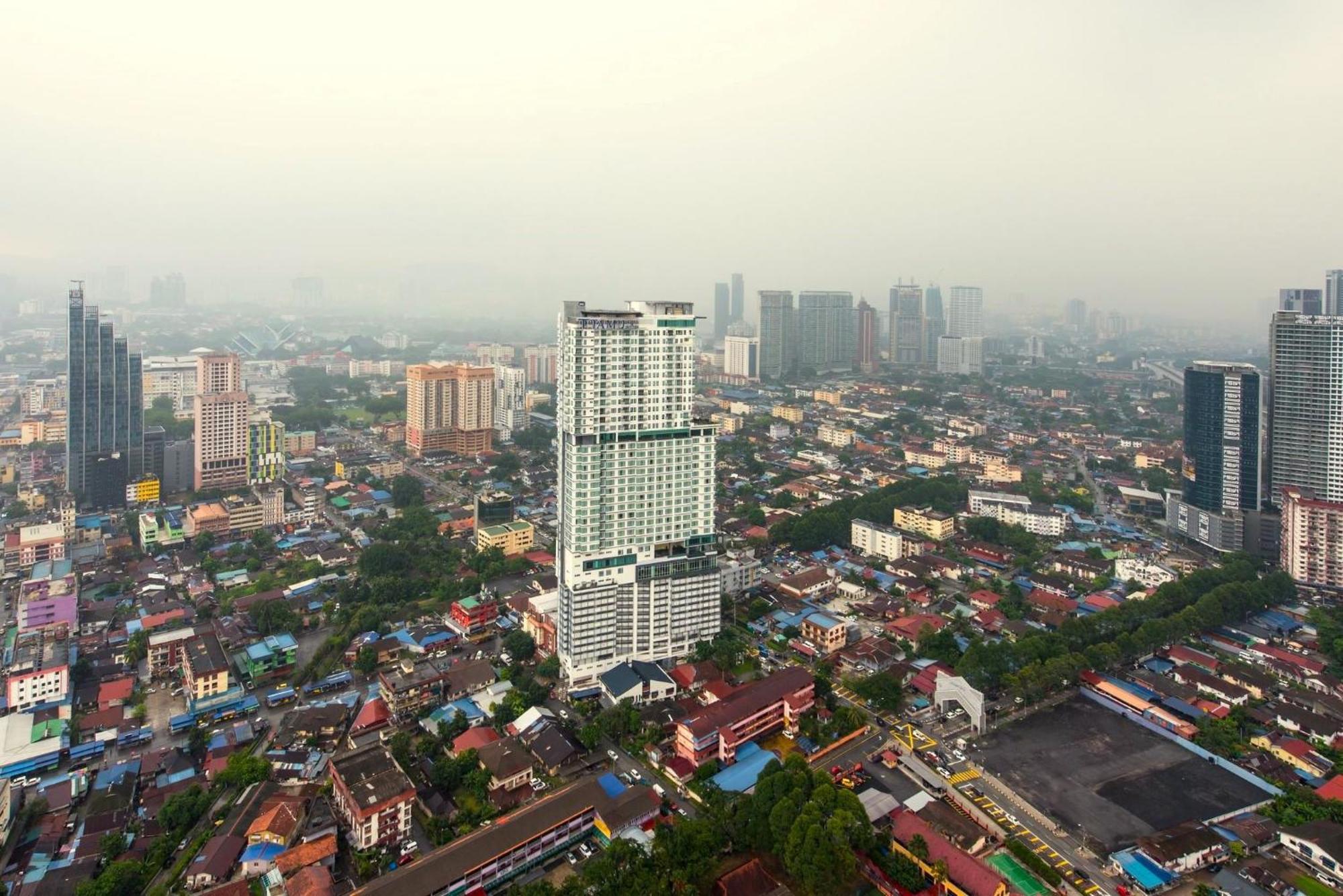 The Luxe Suites Klcc By Cozy Stay 쿠알라룸푸르 외부 사진
