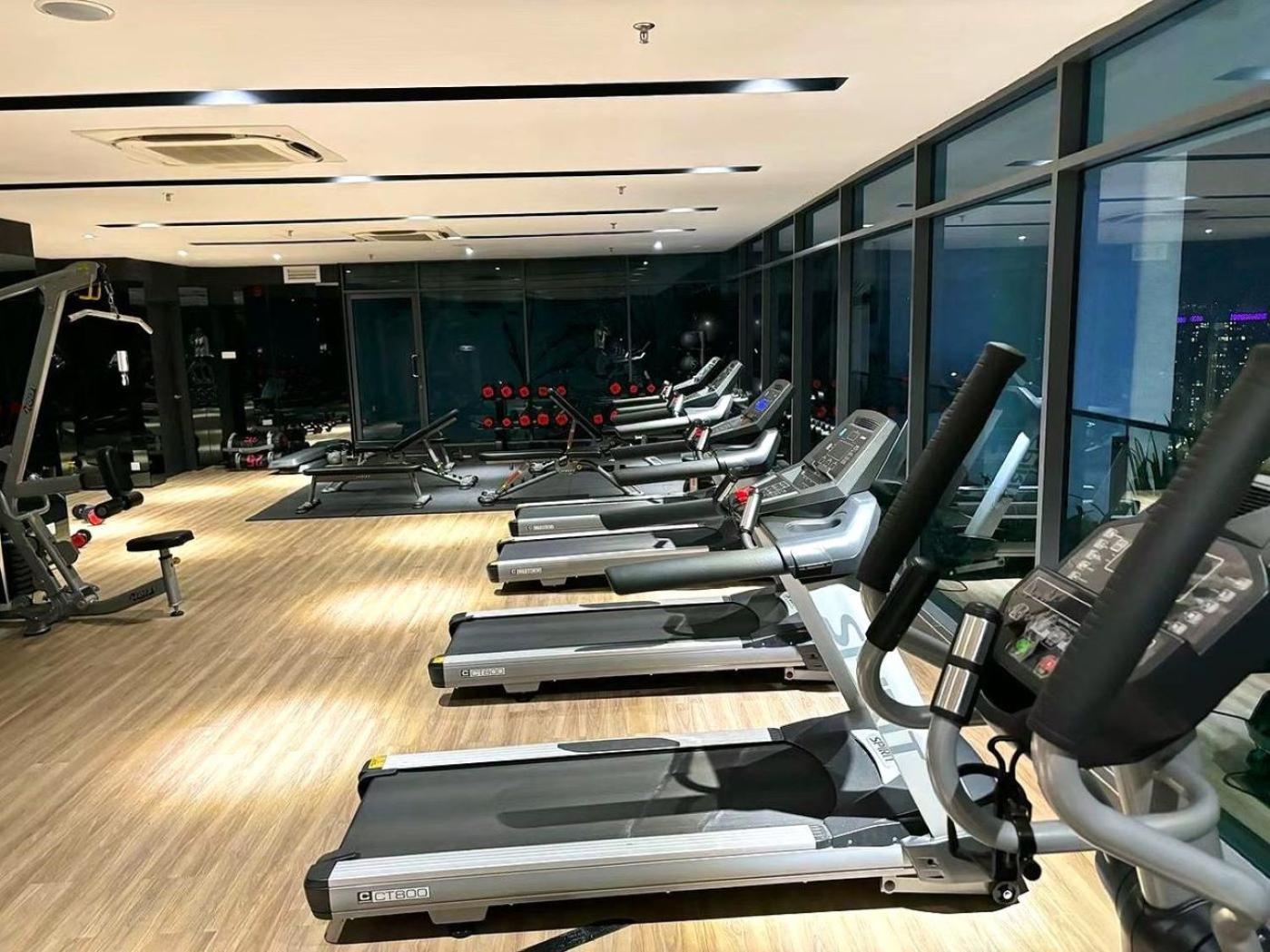 The Luxe Suites Klcc By Cozy Stay 쿠알라룸푸르 외부 사진